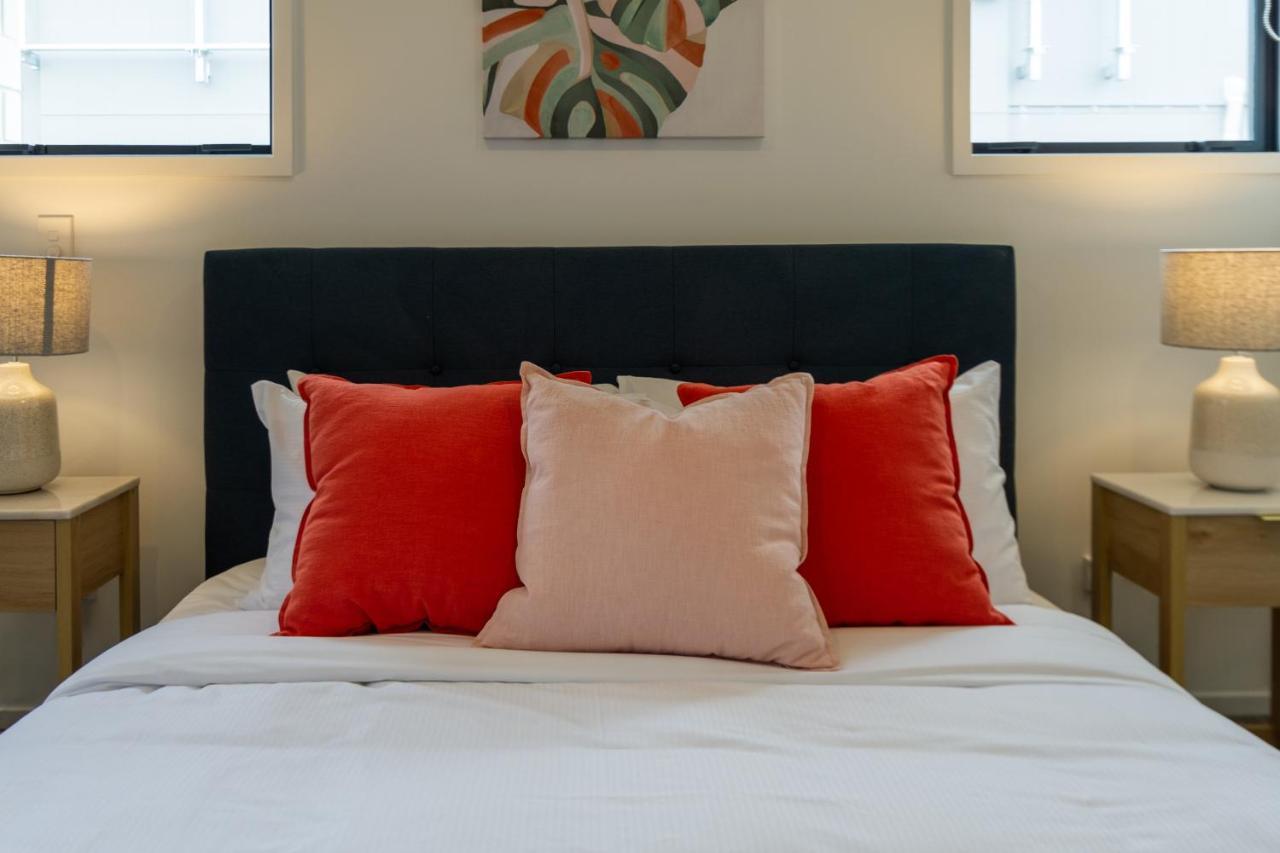 Peaceful Park View Townhouse 2 Bed W/Carpark Apartment Christchurch Ngoại thất bức ảnh