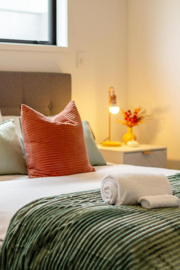 Peaceful Park View Townhouse 2 Bed W/Carpark Apartment Christchurch Ngoại thất bức ảnh